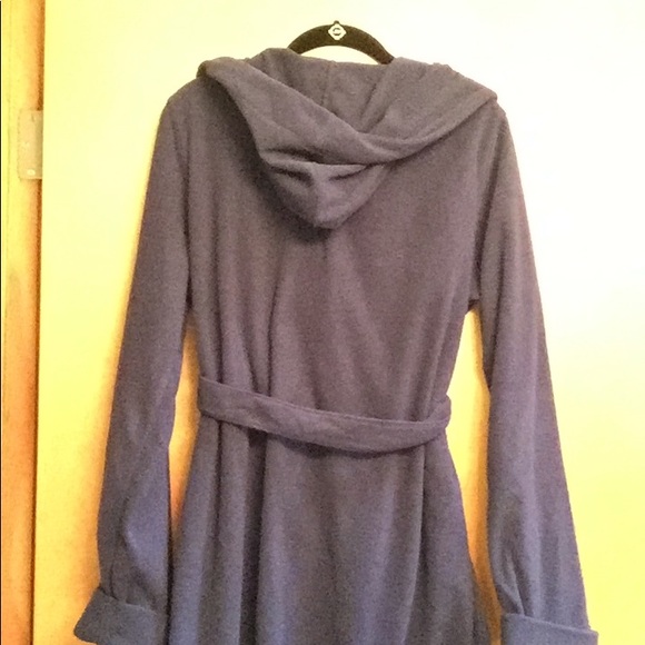 Lands End Boys Navy Hooded Robe w/pockets size 20 - Picture 3 of 7